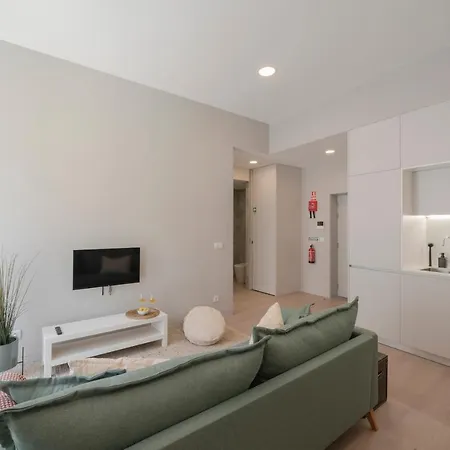 Cine Park Residences By An Island