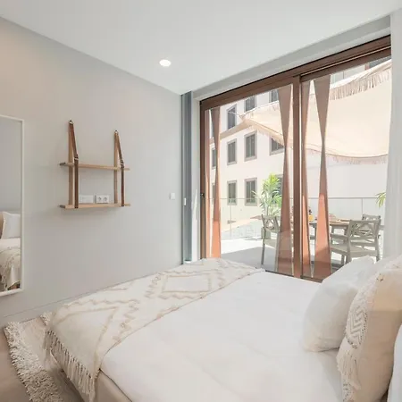 Cine Park Residences By An Island *