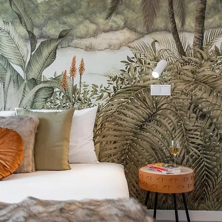 Cine Park Residences By An Island