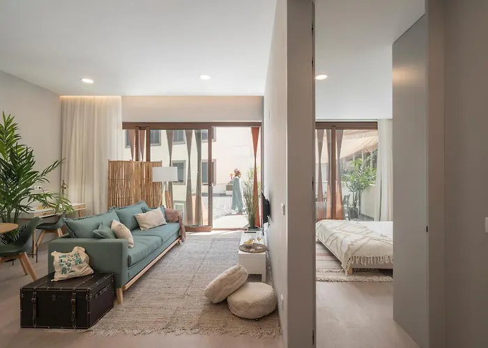 Cine Park Residences By An Island