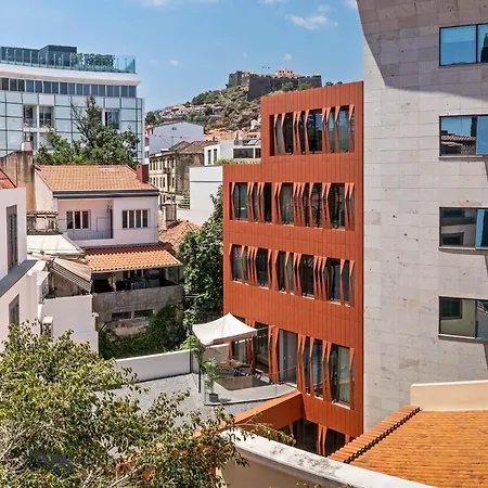 Cine Park Residences By An Island