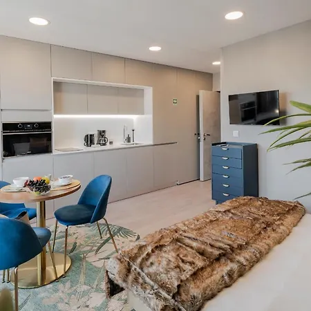 Cine Park Residences By An Island *