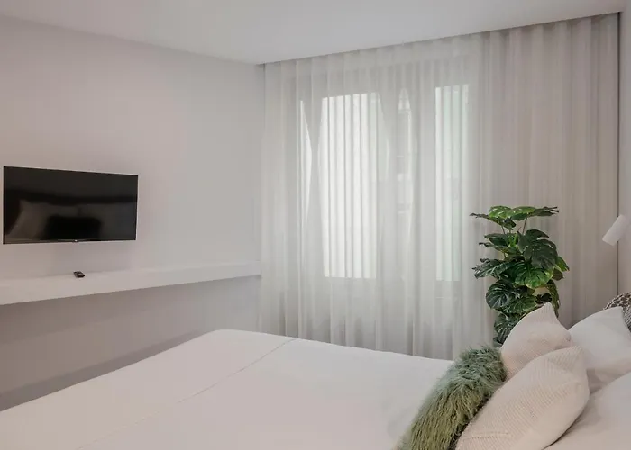 Cine Park Residences By An Island