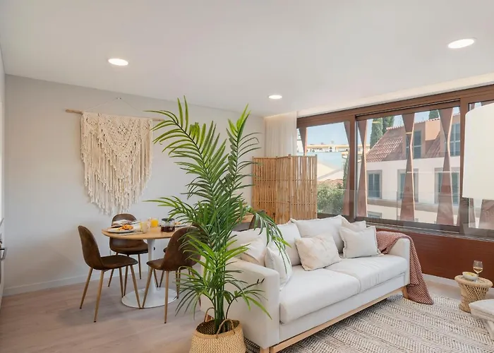 Cine Park Residences By An Island